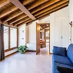 Residenza Corte Casara アパートホテル ラツィーゼ
