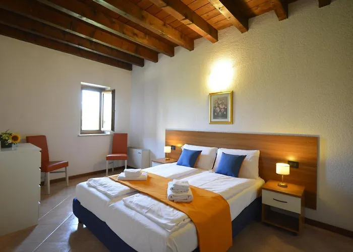 Residenza Corte Casara لاتيزي