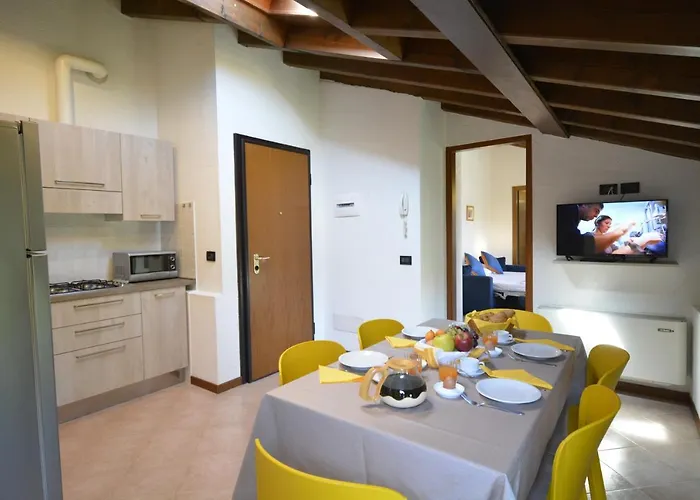 Residenza Corte Casara 4* لاتيزي