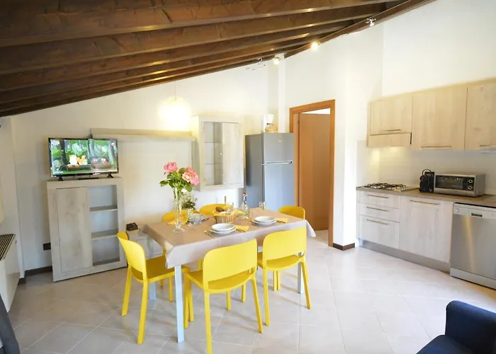 Residenza Corte Casara 4* لاتيزي